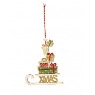 Ajándékok szánkóra halmozva - fa karácsonyfadísz és dekoráció